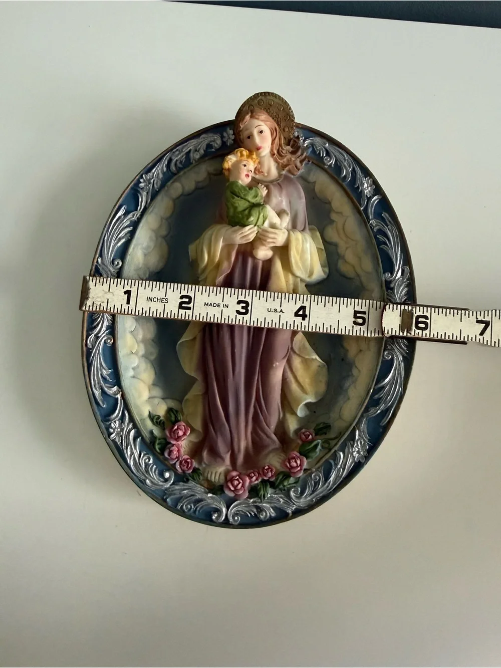 Vintage Madonna & Child Resin 3D Oval Wall Plaque